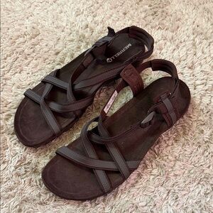 Merrell Women's Dark Brown Cross-Strap Outdoor Sandals